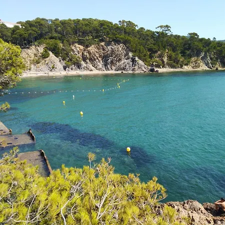 Agreable Proche Plages Et Commerces *