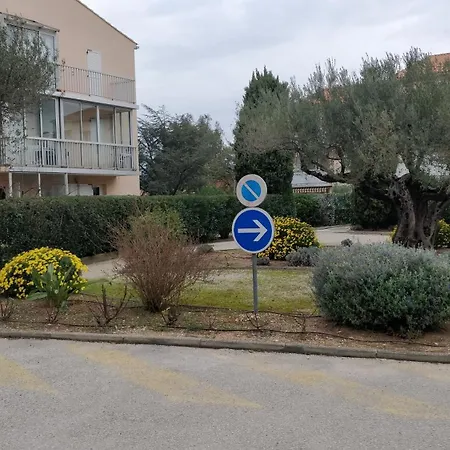 Agreable Proche Plages Et Commerces Apartment *