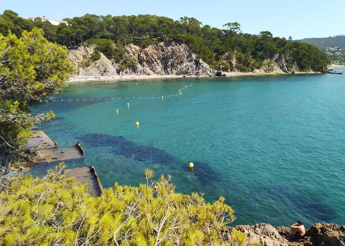 Agreable Proche Plages Et Commerces *